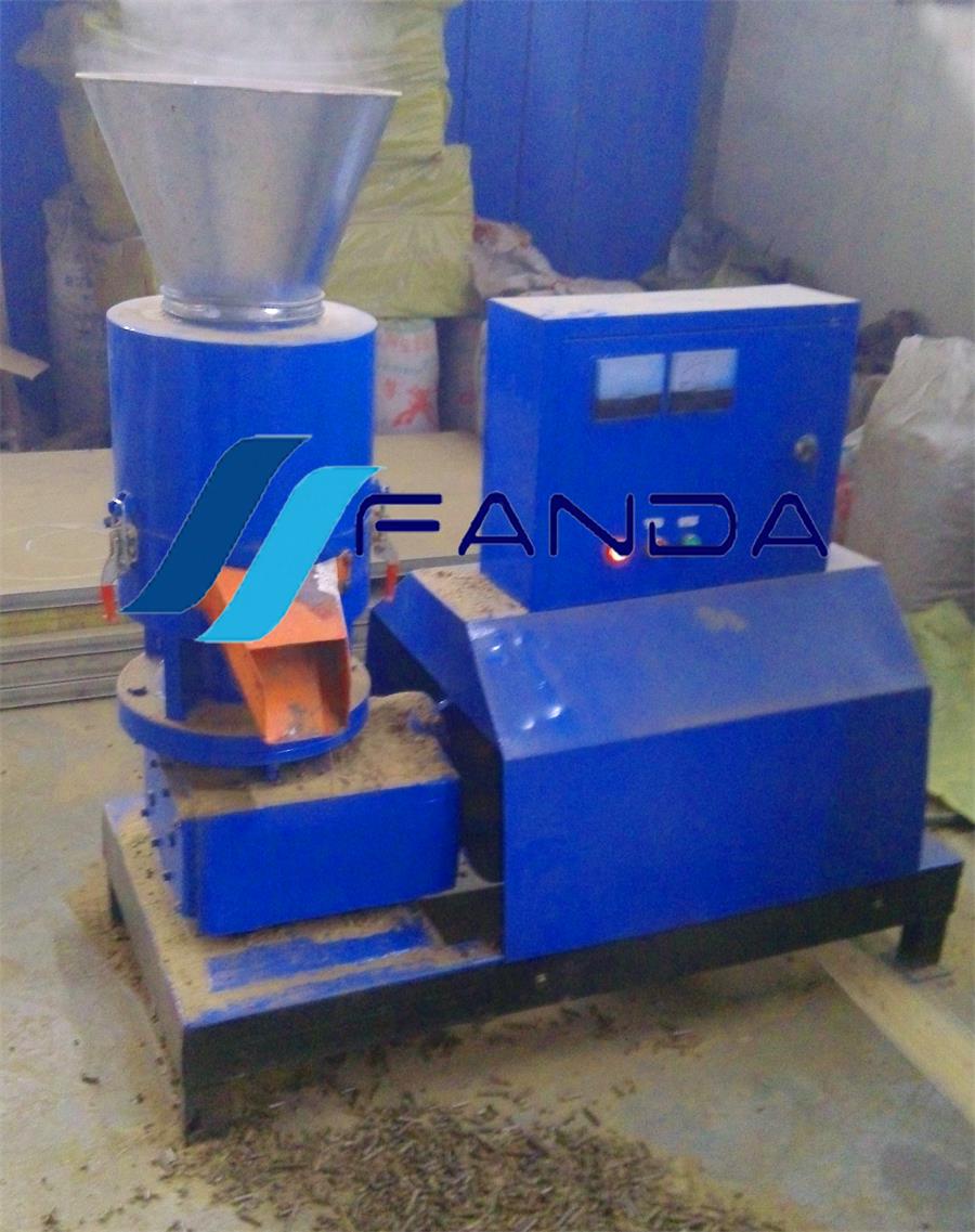 Flat die pellet mill.jpg Flat die pellet mill.jpg