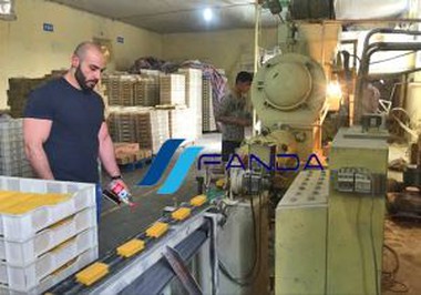 صابن بنانے کی مشین۔